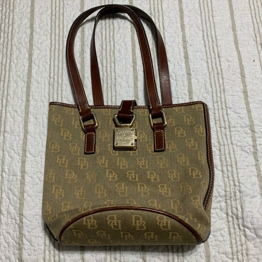 Dooney and Bourke shoulder bag
